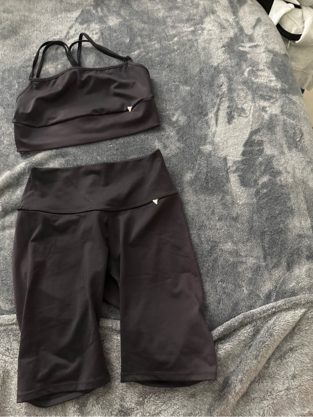 High-Waist Black Capris with Wide Waistband